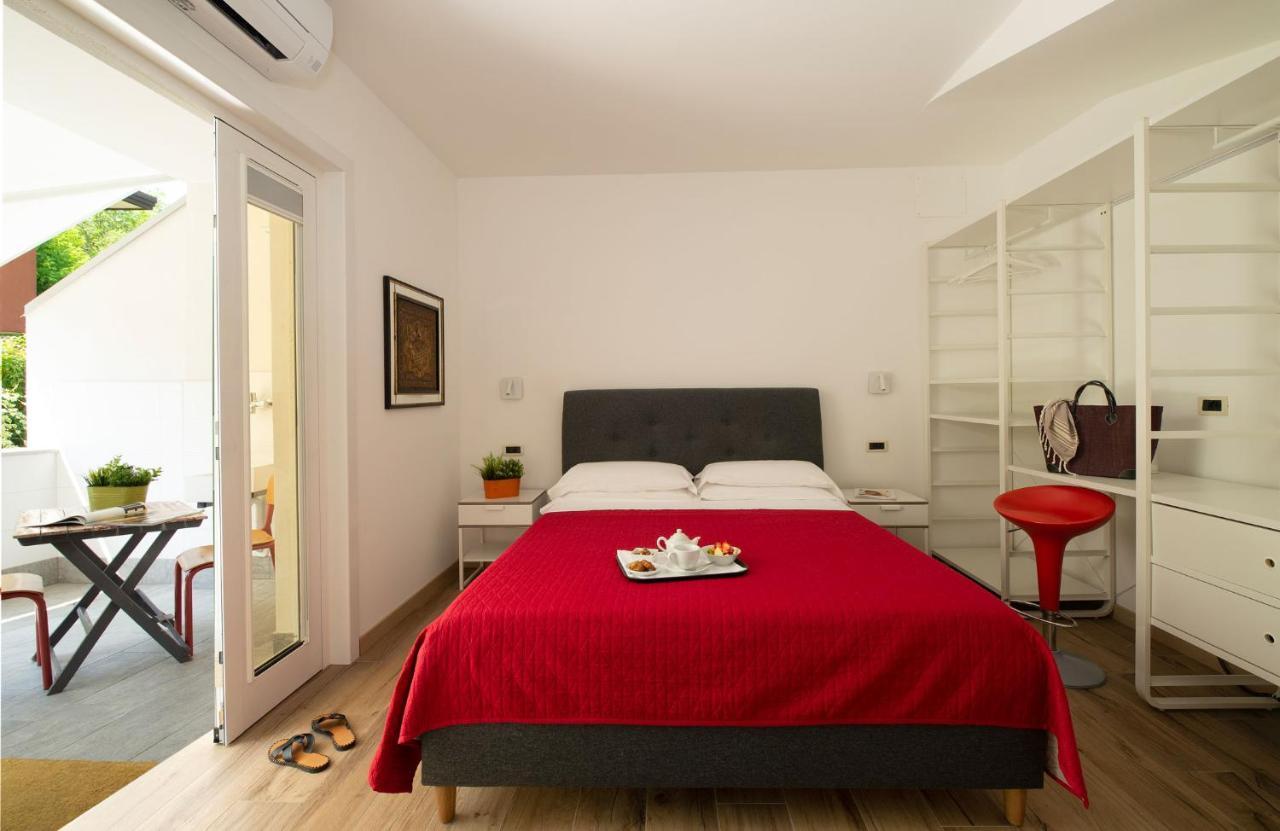 Nice Hotel Bibione Buitenkant foto