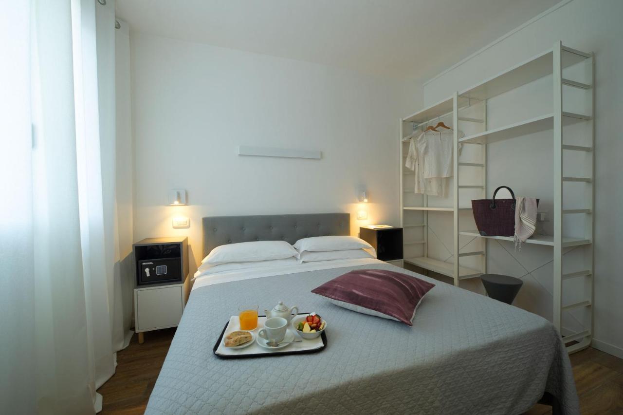 Nice Hotel Bibione Buitenkant foto