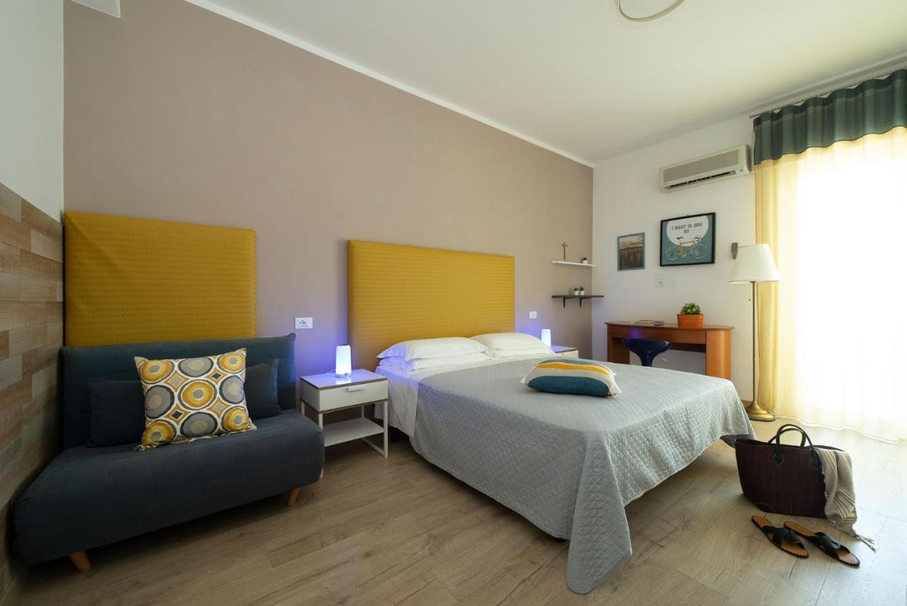 Nice Hotel Bibione Buitenkant foto