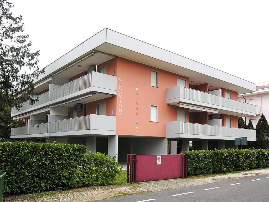 Nice Hotel Bibione Buitenkant foto