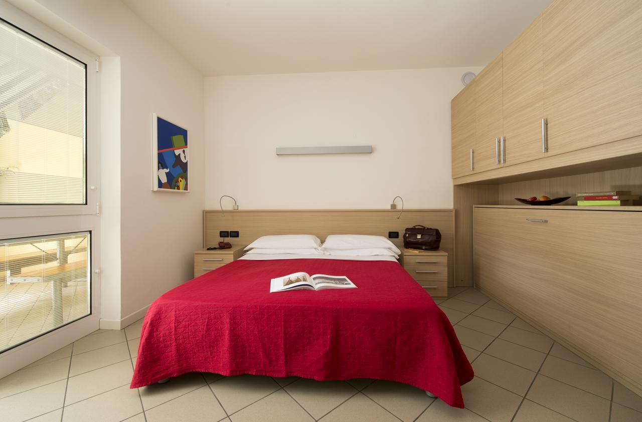 Nice Hotel Bibione Buitenkant foto